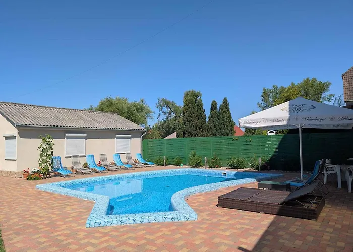 In - Balaton 19638 בית נופש