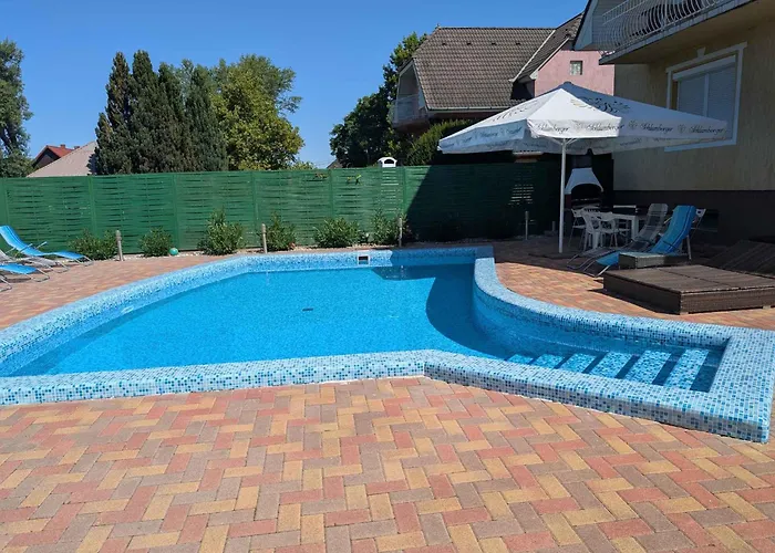 בית נופש In - Balaton 19638 שיופוק